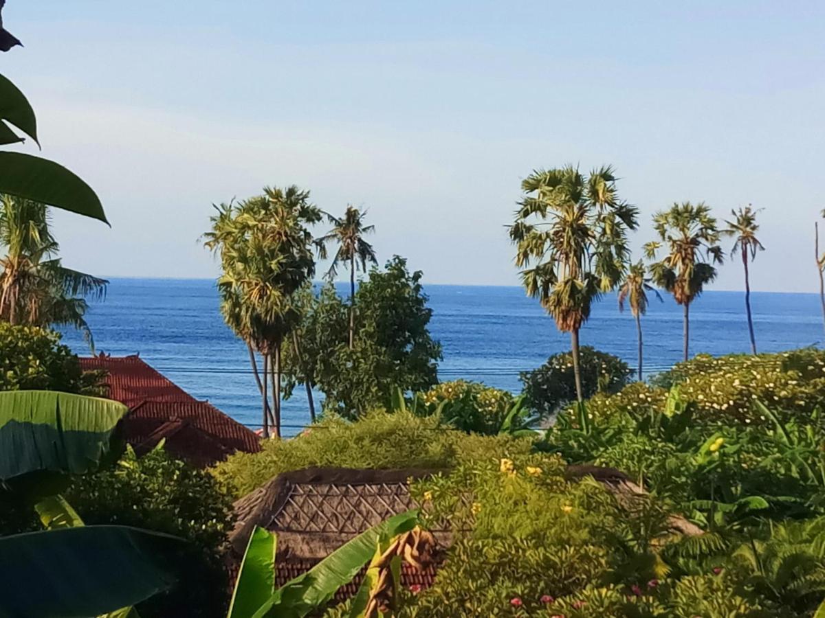 Rumah Wayans Lipah Amed Exterior foto