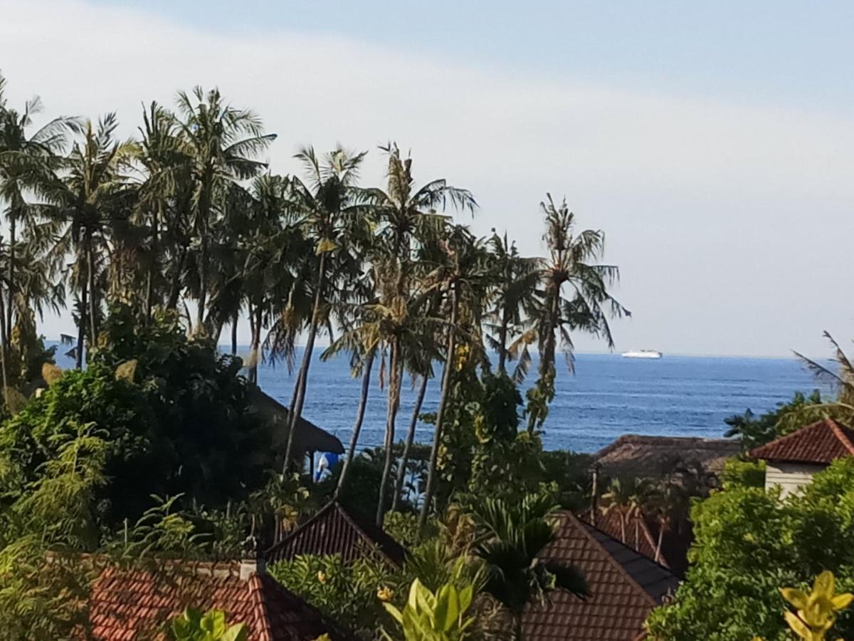 Rumah Wayans Lipah Amed Exterior foto
