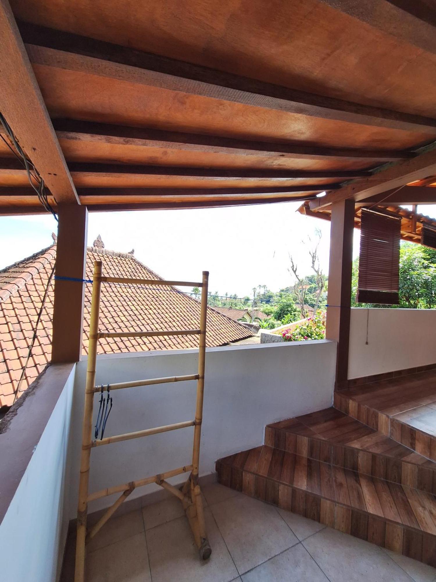 Rumah Wayans Lipah Amed Exterior foto