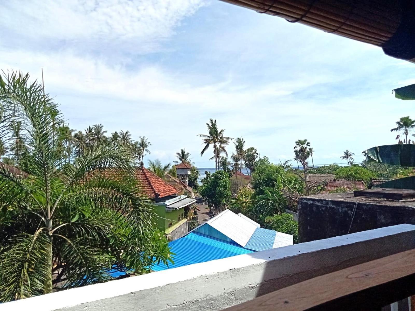 Rumah Wayans Lipah Amed Exterior foto