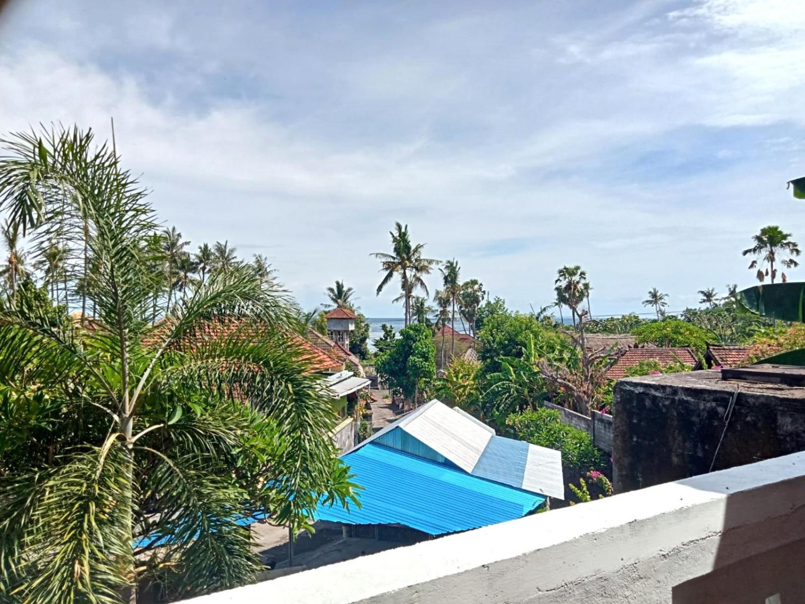 Rumah Wayans Lipah Amed Exterior foto